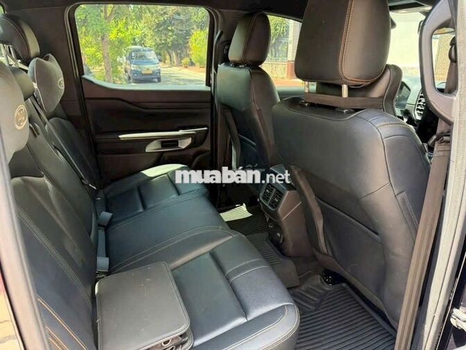 Ford Ranger Wildtrak 2025 14.000km Đen