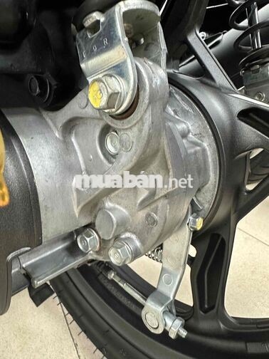 Honda Air Blade 125 mua 12-2025 chạy 2 ngàn km