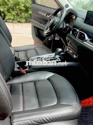 Mazda CX5 Premium 2.0 AT sản xuất 2024