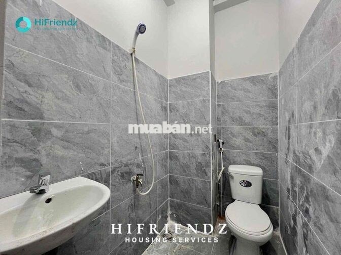 khai Trương căn Hộ ban công và cửa sổ sáng new mới kneg