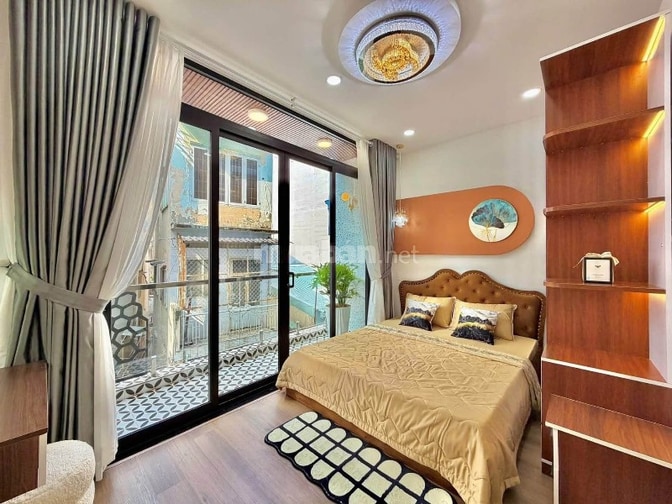 Ngợp thở tài chính, cần bán gấp nhà Phan Đình Phùng, Phú Nhuận 