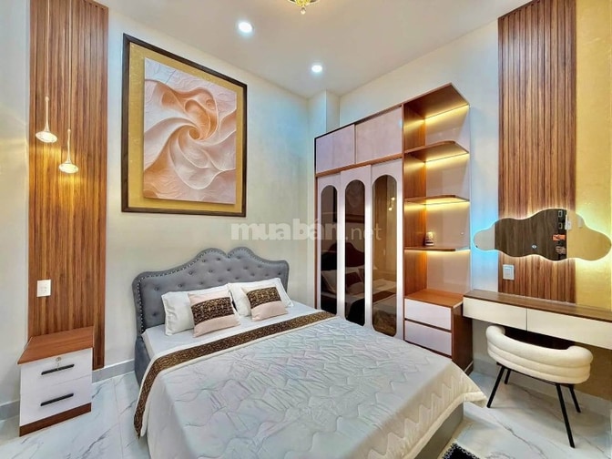 Ngợp thở tài chính, cần bán gấp nhà Phan Đình Phùng, Phú Nhuận 