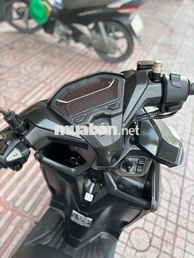 HONDA VARIO 150 ĐEN NHÁM