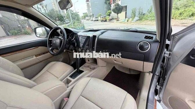 FORD EVEREST 2011 SỐ TỰ ĐỘNG 7 CHỖ MÁY DẦU BẠC