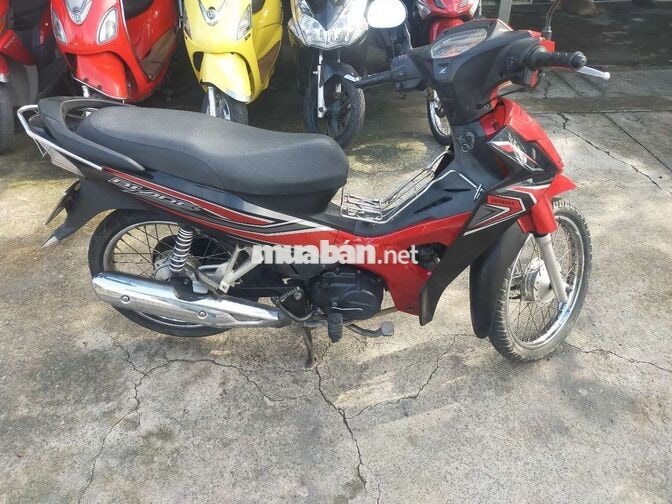 Honda Wave Blade màu đỏ đen