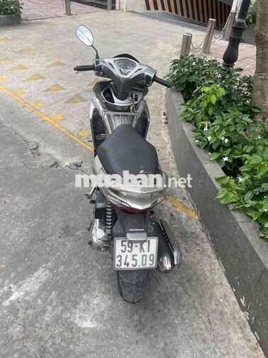 Honda Air Blade 110 màu Xám bạc