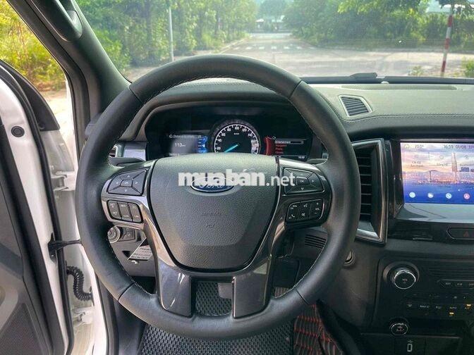 Ford Everest Titanium 2.0L 4x2 AT sản xuất 2022
