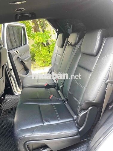 Ford Everest Titanium 2.0L 4x2 AT sản xuất 2022