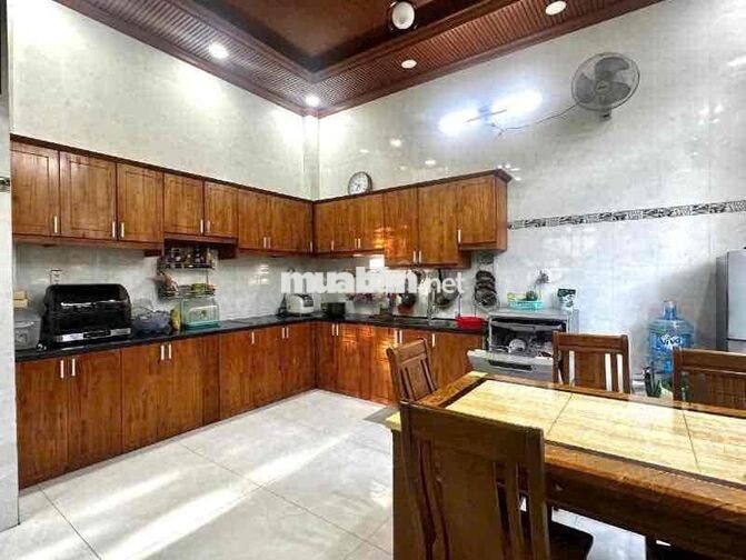 Cho Thuê Nhà/Vp góc 2 Mặt Tiền Đs.22,p.Linh Đông-4 Tầng 17tr TL
