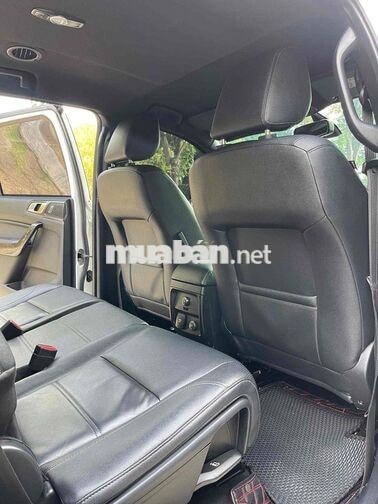 Ford Everest Titanium 2.0L 4x2 AT sản xuất 2022