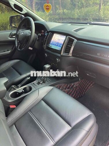 Ford Everest Titanium 2.0L 4x2 AT sản xuất 2022