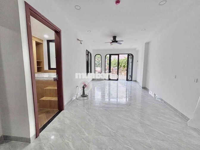 CHO THUÊ MBKD SÀN TRỆT + 1PN RIÊNG MẶT TIỀN SẦM UẤT GẦN CHỢ TÂN MỸ Q7