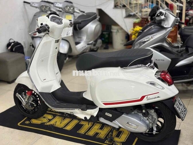 Piaggio Vespa Sprint 2022 125cc/Led/Trắng Sport.