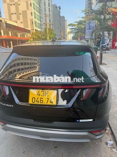 Hyundai Tucson 2.0 Tiêu chuẩn 20.000km Đen