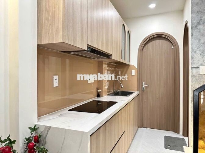 Cho thuê nhà hẻm 41 Trần Nhật Duật, Tân Định, Quận 1