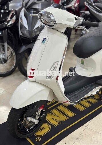 Piaggio Vespa Sprint 2022 125cc/Led/Trắng Sport.