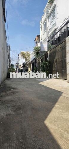 Đất ngay NGÃ Tư ga qua GV 5 PHÚT