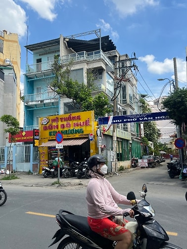 Bán nhà 4 lầu góc 2 Mặt tiền 82 Hoàng Hoa Thám, P7, Q.Bình Thạnh, giá: