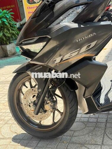 HONDA VARIO 160 ABS 2023 ODO 12.000KM Zin Keng