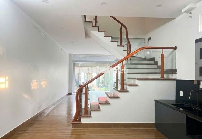 Nhà Liên Bảo Gần Trường Học,Trung Tâm Thành Phố Đủ Tiện Ích