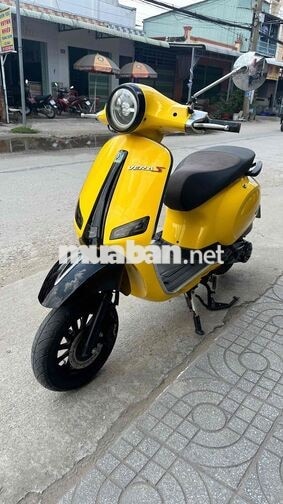 Piaggio Vespa 50cc 2022 Vàng đen ( hỗ trợ góp )