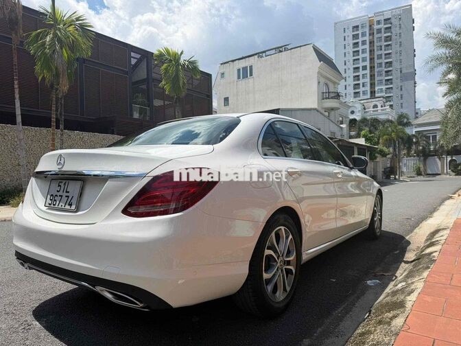 Mercedes-Benz C200 2016 65k mile Trắng