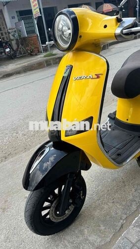 Piaggio Vespa 50cc 2022 Vàng đen ( hỗ trợ góp )