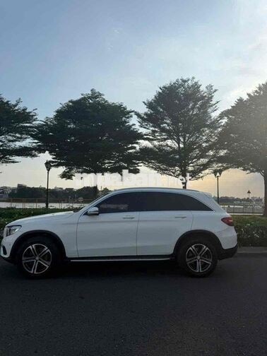 Mercedes-Benz GLC 250 2017 4Matic Trắng