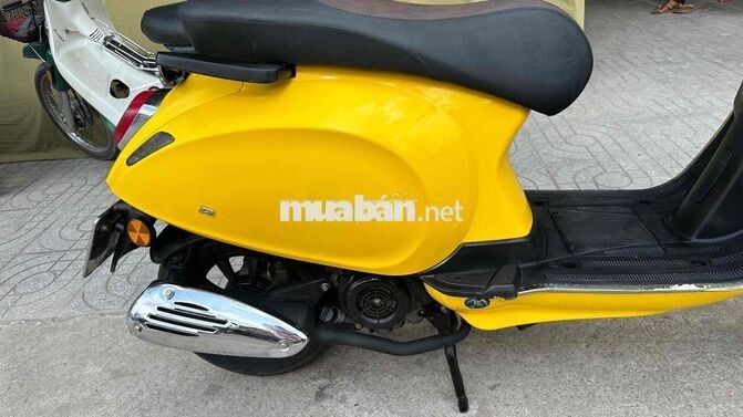Piaggio Vespa 50cc 2022 Vàng đen ( hỗ trợ góp )
