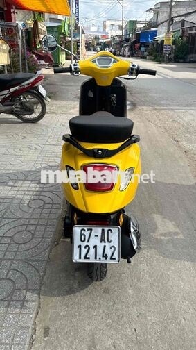 Piaggio Vespa 50cc 2022 Vàng đen ( hỗ trợ góp )