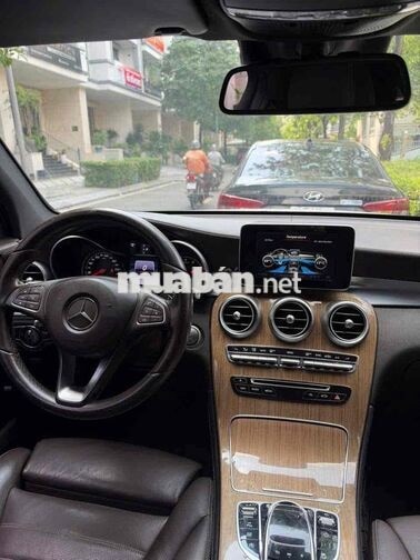 Mercedes-Benz GLC 250 2017 4Matic Trắng