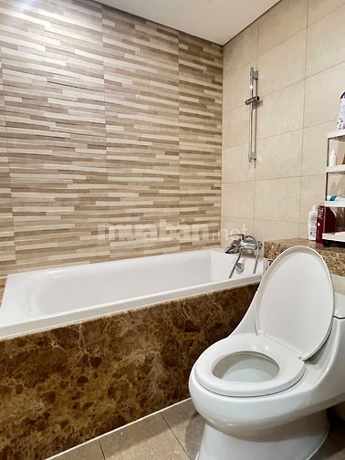 Giá siêu tốt! bán căn hộ 2PN dự án Urban Hill Phú Mỹ Hưng, 80m2, 6.9ty