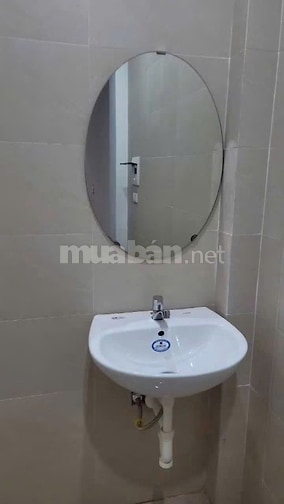 gương điên gương thường trang bi phòng tắm