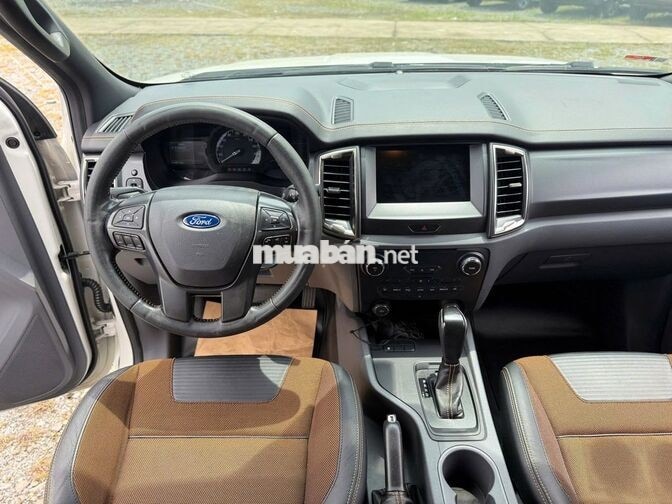 FORD RANGER 2015 2.2L WILDTRAK 43000 KM TRẮNG
