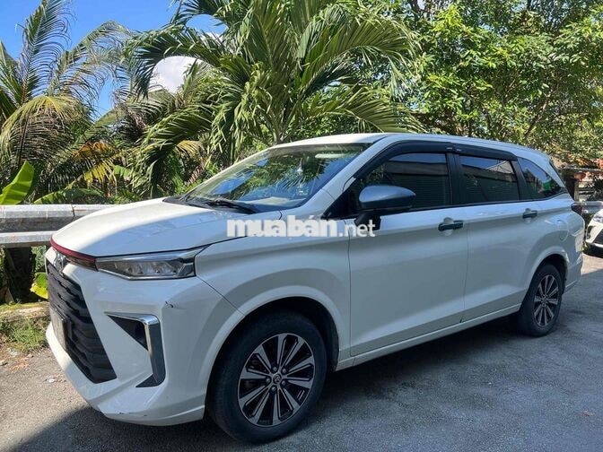 Toyota Avanza 7 chỗ số sàn 115.533 km trắng