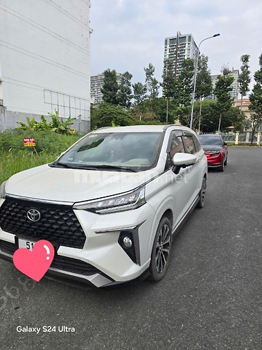 CHO THUÊ XE DU LỊCH TOYOTA VELOZ 7 CHỖ ĐỜI 2022
