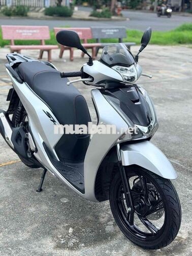 Cần bán SH 2018 biển43 cbs màu bạc phchoer cực đẹp