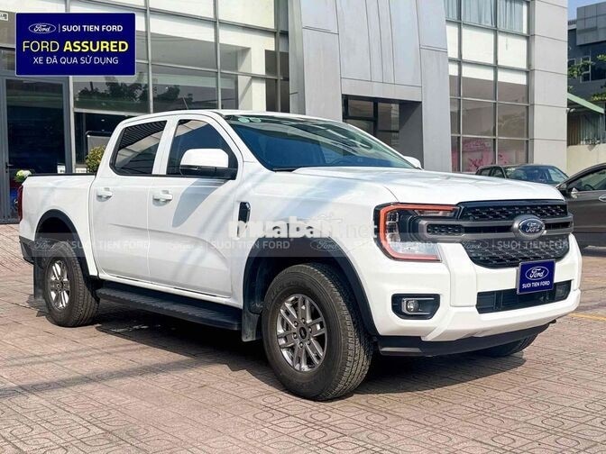 Ford Ranger 2025 XLS 4x2 trắng 26.000km