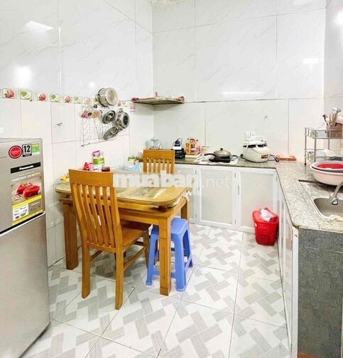 PHẠM NHỮ TĂNG-78M-2 TẦNG-3 PHÒNG NGỦ-2WC-SÂN XE-BAN CÔNG