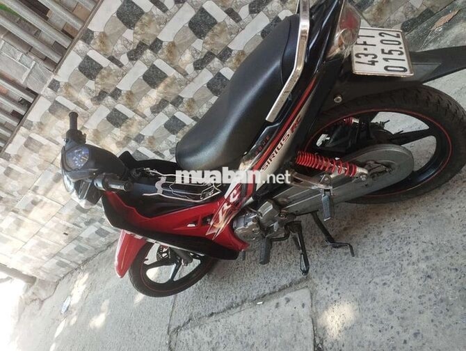 Yamaha Sirius RC 110cc màu Đỏ đen