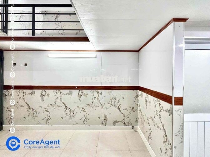 PHÒNG GÁC CAO ĐỨNG ĐƯỢC SẴN MÁY LẠNH NGAY LÊ TRỌNG TẤN GẦN AEON TP
