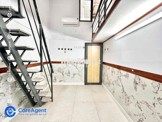 PHÒNG GÁC CAO ĐỨNG ĐƯỢC SẴN MÁY LẠNH NGAY LÊ TRỌNG TẤN GẦN AEON TP
