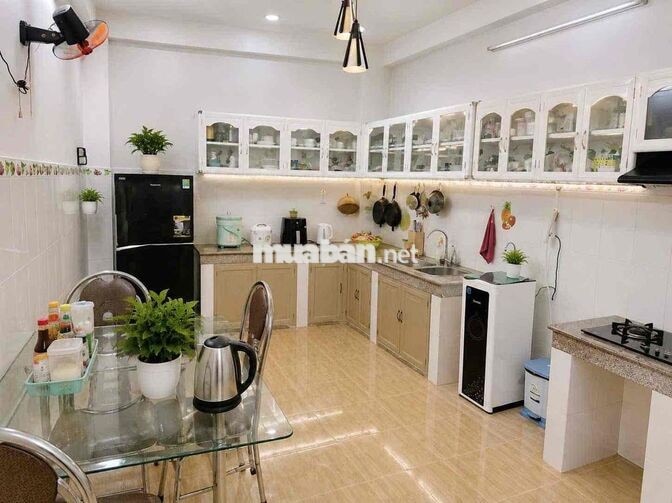 BÁN NHÀ QUẬN 4 HẺM ÔTÔ NGAYĐOÀNVĂN BƠ,PHƯỜNGXÓMCHIẾU-GIÁ:5TỶ199/54,6m2