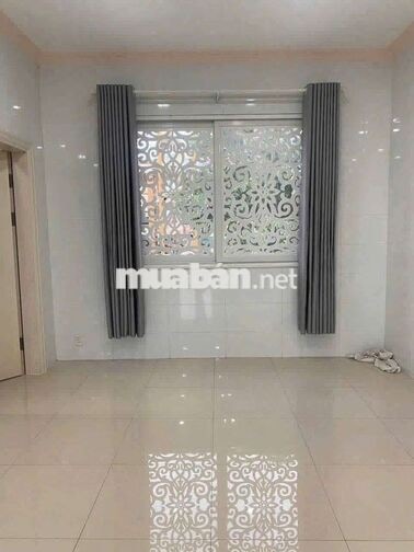 NHÀ 1 LẦU PHƯỜNG PHÚ TÂN 121 M2