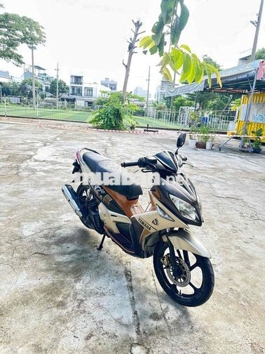 YAMAHA NOVO LX VÀNG ĐEN
