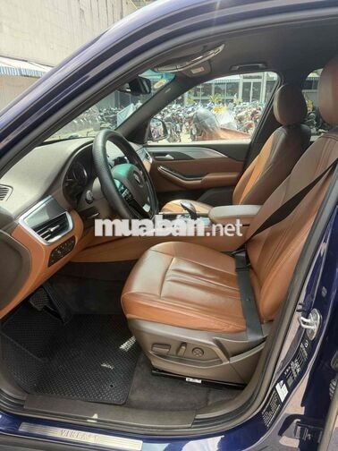 VinFast Lux SA 2.0 2019 Premium 1 vạn Xanh
