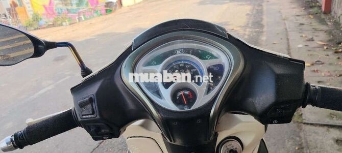 XE MÁY KYMCO PEOPLE 16FI TRẮNG