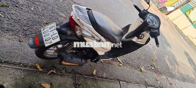 XE MÁY KYMCO PEOPLE 16FI TRẮNG