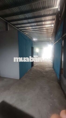 Nhà Thuê 5*25 Có SÂN ĐẤT rộng có 1pn.Đừờng kênh  trung ương Vĩnh Lộc B