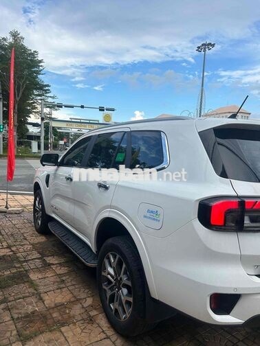 Ford Everest 2024 Titanium 2.0 120.000km Trắng